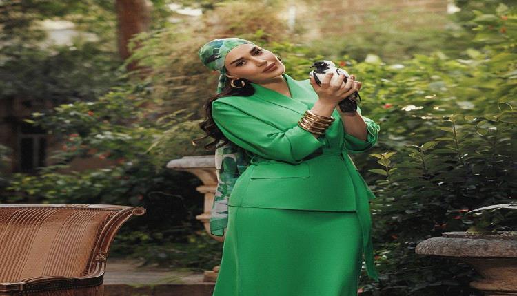 ابن النجمة سيرين عبد النور يبكي يوم ميلاد شقيقته... شاهدوا طرافته