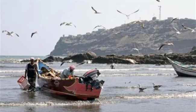 تعرض صيادين يمنيين للضرب في مراكز الاحتجاز الاريترية
