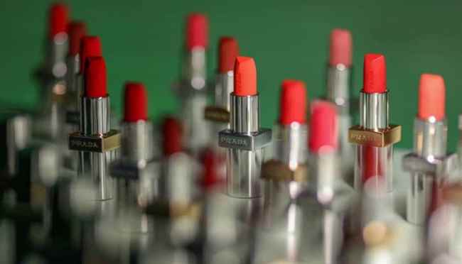 Prada Rethinking Beauty مستحضرات جديدة بمفهوم مختلف