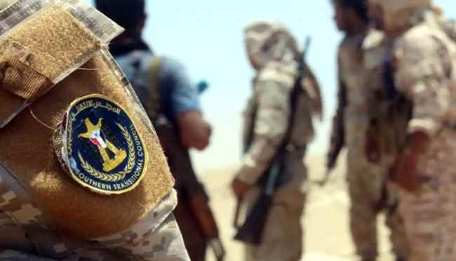 العرب اللندنية : ضغوط داخلية على الانتقالي الجنوبي لتسريع الانفصال عن الشرعية