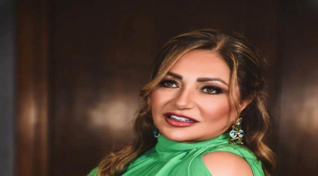 النجمة ليلى علوي تتحدث عن مشاركتها في "موسم الرياض" والموضة والأمومة