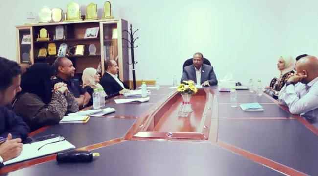 الوزير الزعوري يناقش مع فريق اليونيسف الخطة الوطنية لحماية الطفل 