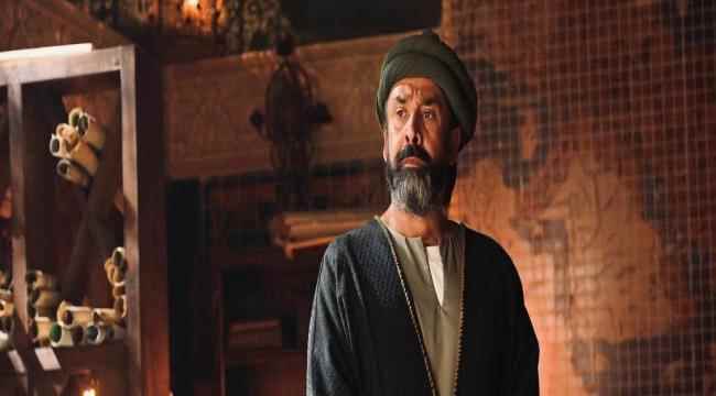 كريم عبد العزيز يقرر مع مخرج مسلسل "الحشاشين"