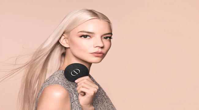 تألّق مذهل مع مستحضرات Dior Forever