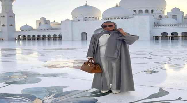 نجمات عالميات وعربيات بإطلالات رمضانية في "جامع الشيخ زايد"... مَن التي طُردت مِن حَرَمه؟