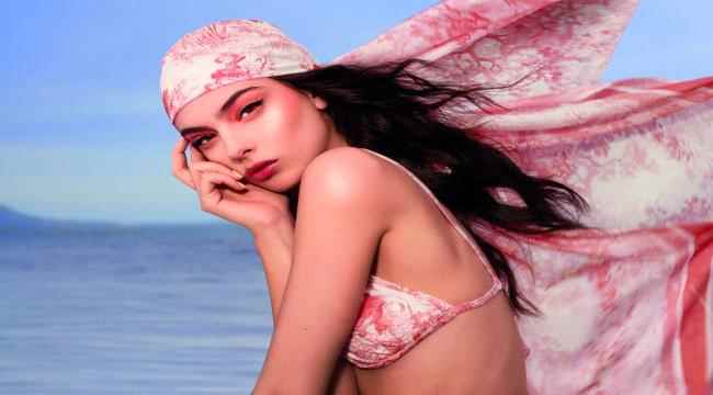 عارضة الأزياء والممثلة Deva Cassel سفيرة Dior الجديدة