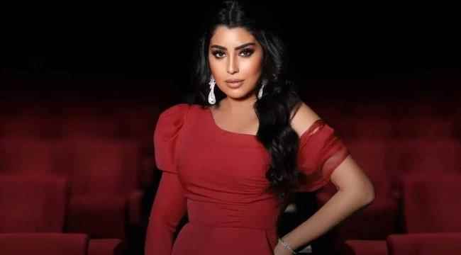 الفنانة أيتن عامر تتألق مع تامر حسني في حفل العين السخنة