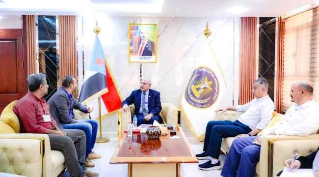 الانتقالي يستدعي مدير المياه بعدن ويطلب منه توضيحا حول فشل المؤسسة