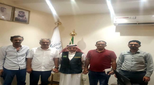 رئيس جامعة تعز يناقش مع البرنامج السعودي تنفيذ مشروع كليات الطب والعلوم الصحية