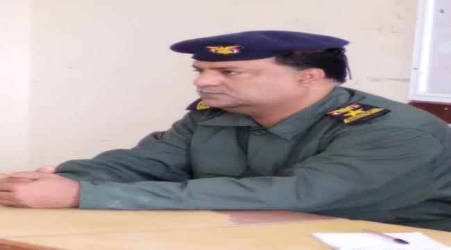 مدير أمن مديرية لودر يعزي مدير عام المديرية بوفاة والدته