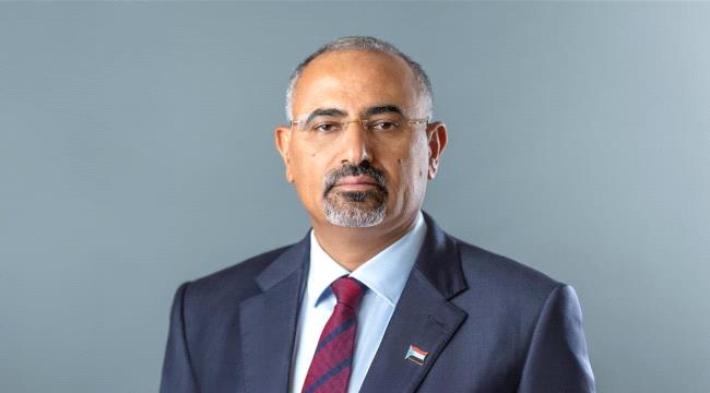 الرئيس الزُبيدي يصدر قراراً بترقية 147 من خريجي كلية زايد العسكرية إلى رتبة ملازم ثاني