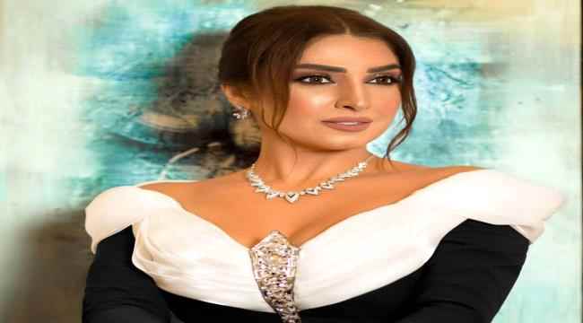 الفنانة روجينا تسخر من تصدّر كل الأعمال الرمضانية الـ"تريند"
