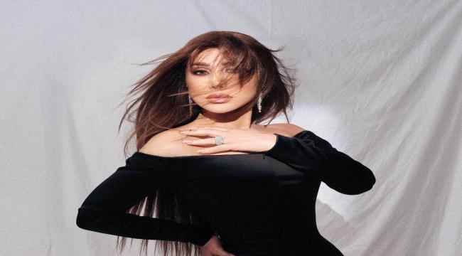الفنانة نجوى كرم أوّل فنانة في الشرق الأوسط يحاورها "واتس آب"