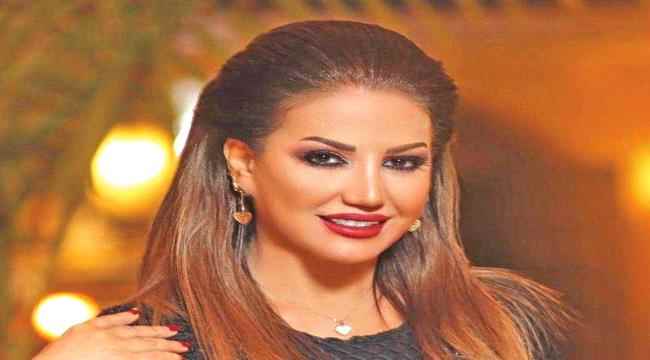 النجمة سوسن ميخائيل تبكي على الهواء: "مجبورة أطلع على تيك توك لأعيش"