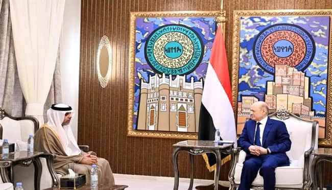 رئيس مجلس القيادة الرئاسي يشيد بالدعم الاماراتي لبلادنا