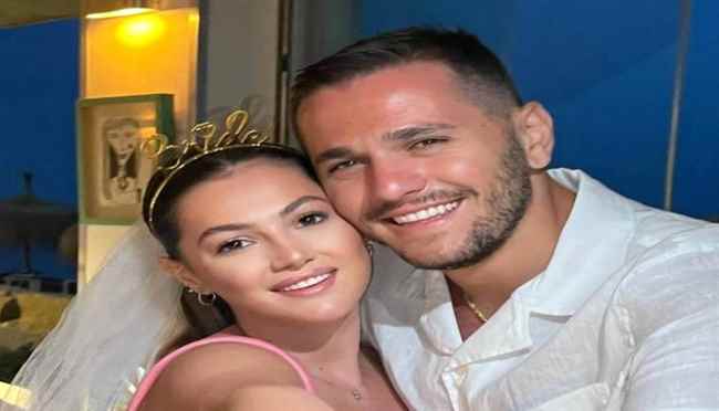 النجم عاصي الحلاني يتجاهل خطوبة ابنته دانا مؤقتاً... وهكذا علّقت زوجته