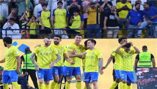 النصر يجهز على الاتحاد في ليلة تاريخية لرونالدو
