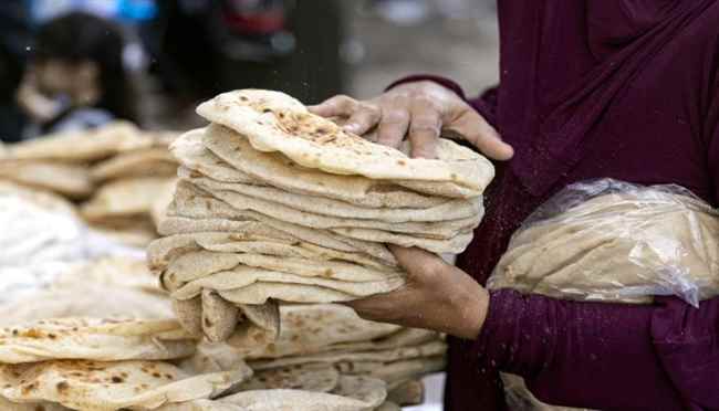 لأول مرة منذ 30 عاماً.. مصر ترفع سعر الخبز المدعم

