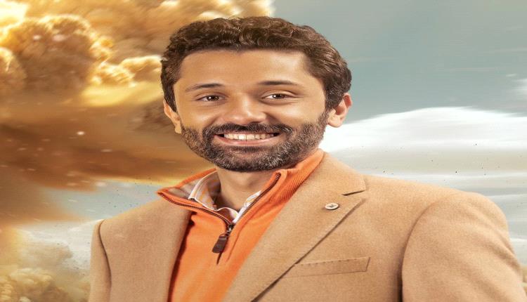 الفنان كريم محمود عبد العزيز يشوّق جمهوره لفيلمه الجديد