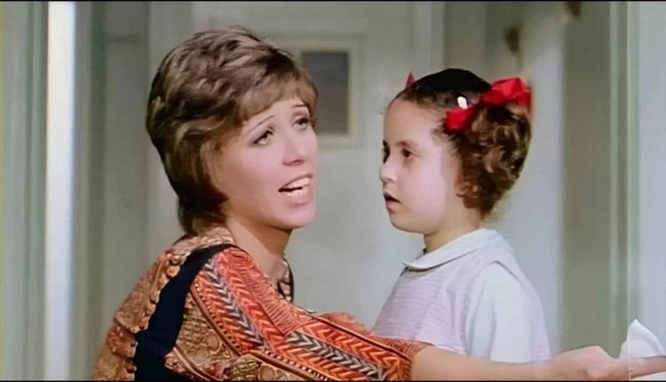الفنانة منى جبر تعود للظهور وتكشف أسرار اعتزالها