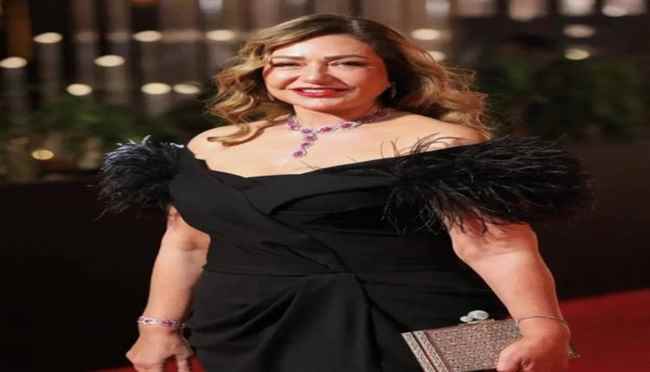 الفنانة ليلى علوي تحضر للعودة إلى موسم الرياض
