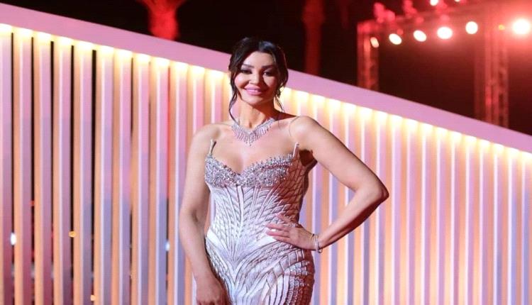 الفنانة أروى جودة تفاجئ الجميع بالظهور مع خطيبها ونجله