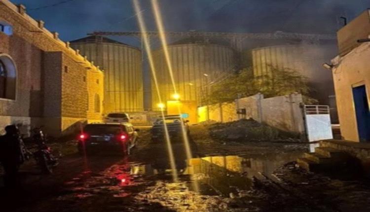 السيطرة على حريق بالقرب من ميناء المكلا