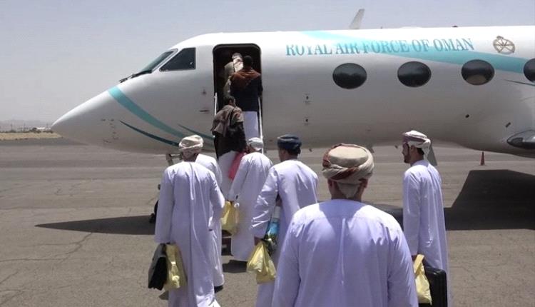 الوساطة العمانية تعود مجدداً.. الحوثي يلجأ لمسقط للهروب من مطالبات الشعب