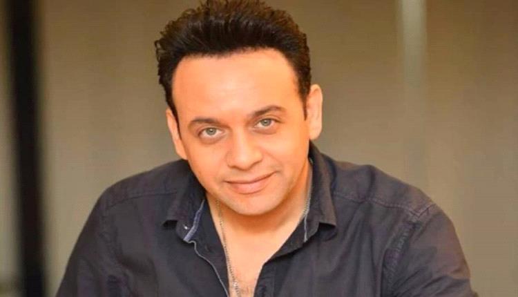 نجوم الفن يحتفلون بميلاد الفنان مصطفى قمر