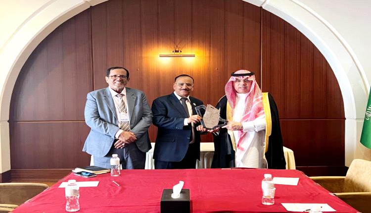 وزير النقل يبحث مع رئيس هيئة الطيران المدني السعودي أوجه التنسيق والتعاون المشترك
