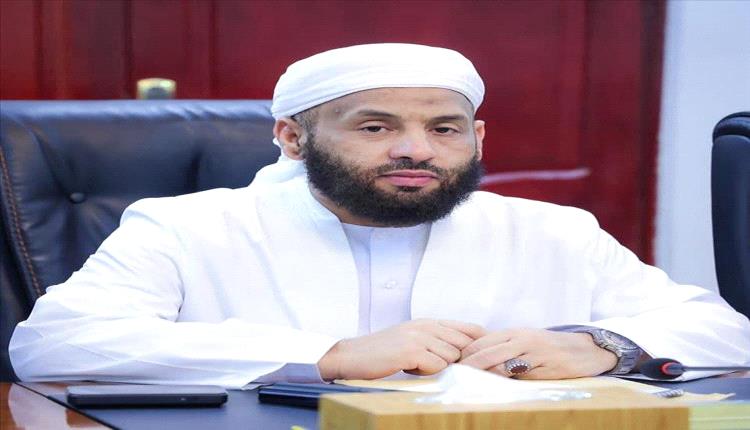 وزير الأوقاف: لابد من اتخاذ موقف حازم تجاه تحركات المبعوث الأممي التي تخدم مصالح الحوثي