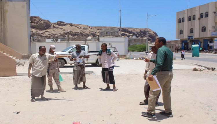 مدير عام بروم ميفع يتفقد مواقع تشجير وتزيين الشارع العام بمدينة بروم