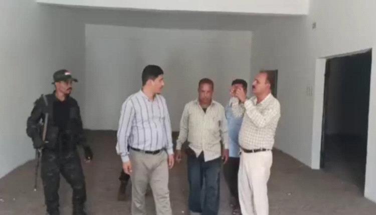 مدير عام البريقة يفتتح مركز الغاز المنزلي بمدينة الشعب عقب إنجاز العمل فيه