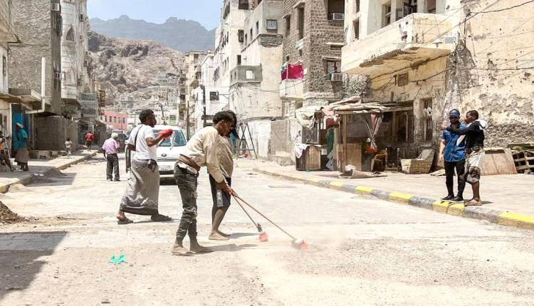 السلطة المحلية بصيرة تدشن حملة نظافة شاملة لتنظيف مخلفات الأمطار