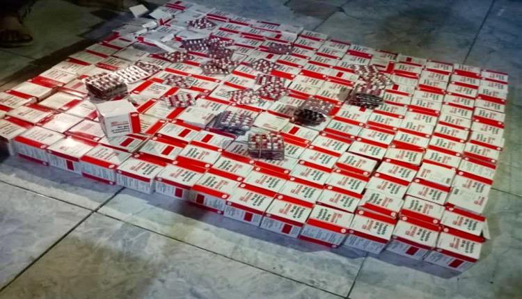 قوات العمالقة الجنوبية تضبط كمية كبيرة من المخدرات في باب المندب