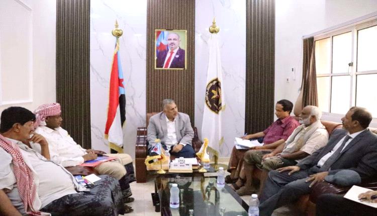 فريق التوجيه والرقابة الرئاسي يطلع على نشاط إدارات الهيئة التنفيذية بانتقالي المهرة