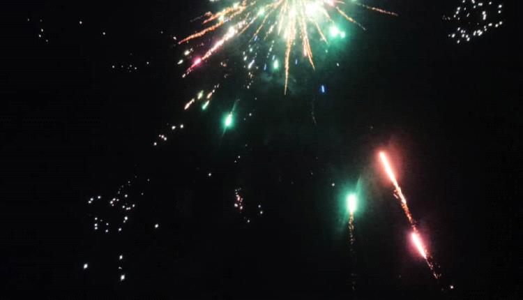 الألعاب النارية تضيء سماء زنجبار احتفاء بانتصارات القوات الجنوبية في وادي وصحراء حضرموت