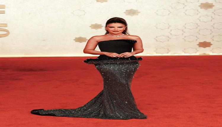 فستان براق وصبا مبارك… مزيج ساحر من الأناقة والجاذبية