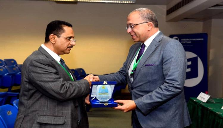 جامعة تعز تكرّم الجمعية العربية للبحوث الاقتصادية وتشارك في إطلاق تقرير التنمية العربية 2025 في بيروت