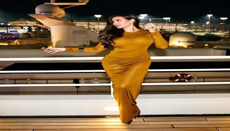 بساطة راقية… ياسمين صبري تتألق بإطلالة حديث الجميع