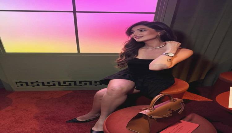 ستايل راقٍ… دانا الحلاني بالفستان الأسود القصير يلفت الأنظار