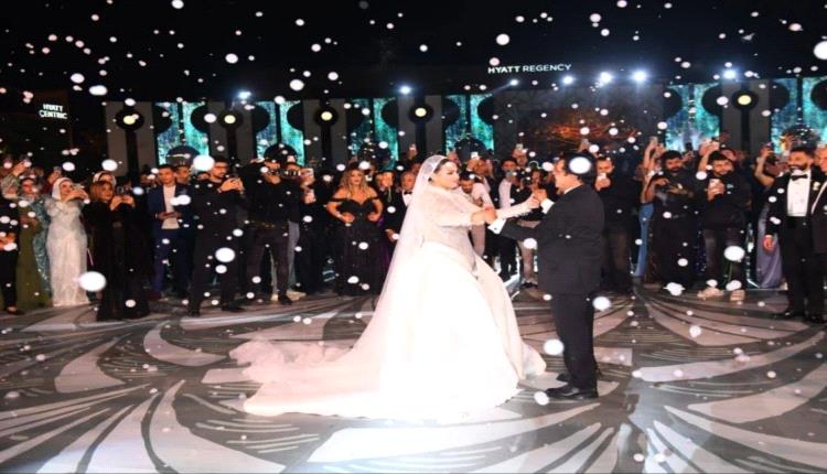 لحظة مؤثرة ومضحكة… محمد هنيدي يوجّه وصيته لزوج ابنته أمام الجميع