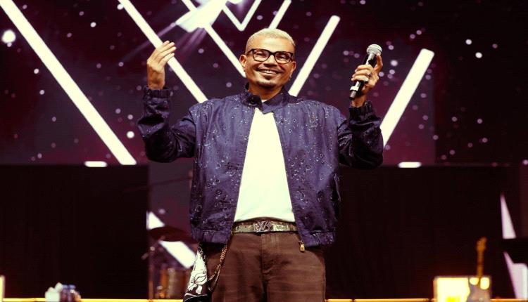 عمرو دياب يحتفي بنجاح حفله في الكويت ويشارك لقطات مميزة (صور)