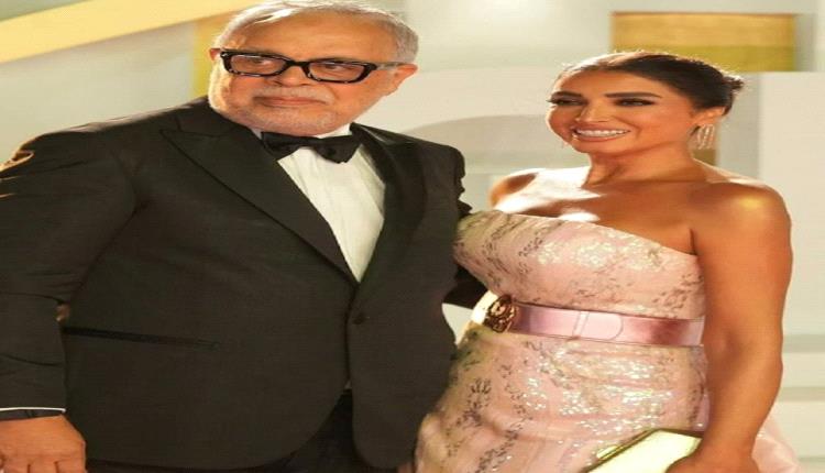 لحظات إنسانية مؤثرة… رسائل عائلية تبكي أشرف زكي في فيلم وثائقي