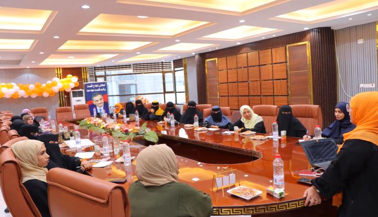 برعاية مدير عام المديرية عواس الزهري .. إدارة تنمية المرأة بخورمكسر تنفذ برنامجًا توعويًا حول الابتزاز الإلكتروني