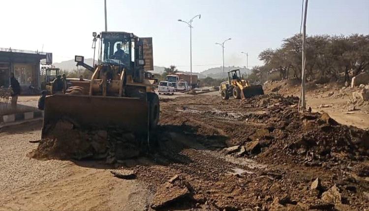 بتوجيهات محافظ الضالع … تدشين العمل في مشروع صيانة وإعادة تأهيل الشارع العام