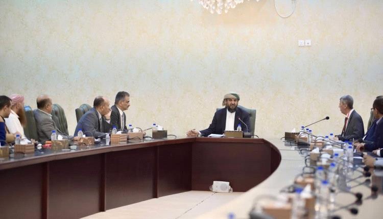 المحرّمي يؤكد أهمية الشراكة مع القطاع الخاص لتعزيز الاقتصاد وضمان استقرار الأسواق