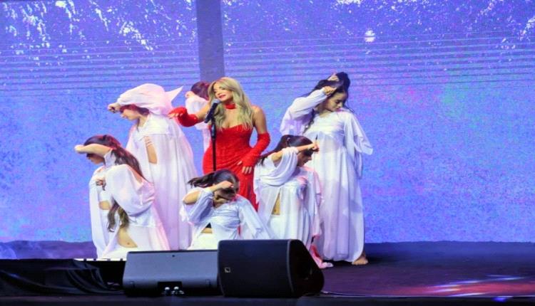 حضور طاغٍ وأناقة مسرحية: تانيا قسيس تتوهّج في الاستعراض الغنائي