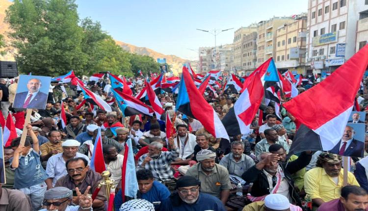 مدينة المكلا عاصمة محافظة حضرموت تشهد مليونية "القرار قرارنا" لاعلان دولة الجنوب العربي"بيان"