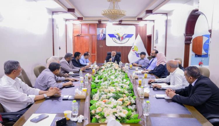 وزير النقل يترأس اجتماعاً موسعاً لهيئة الطيران المدني والأرصاد لمتابعة سير العمل بمشاريع الهيئة